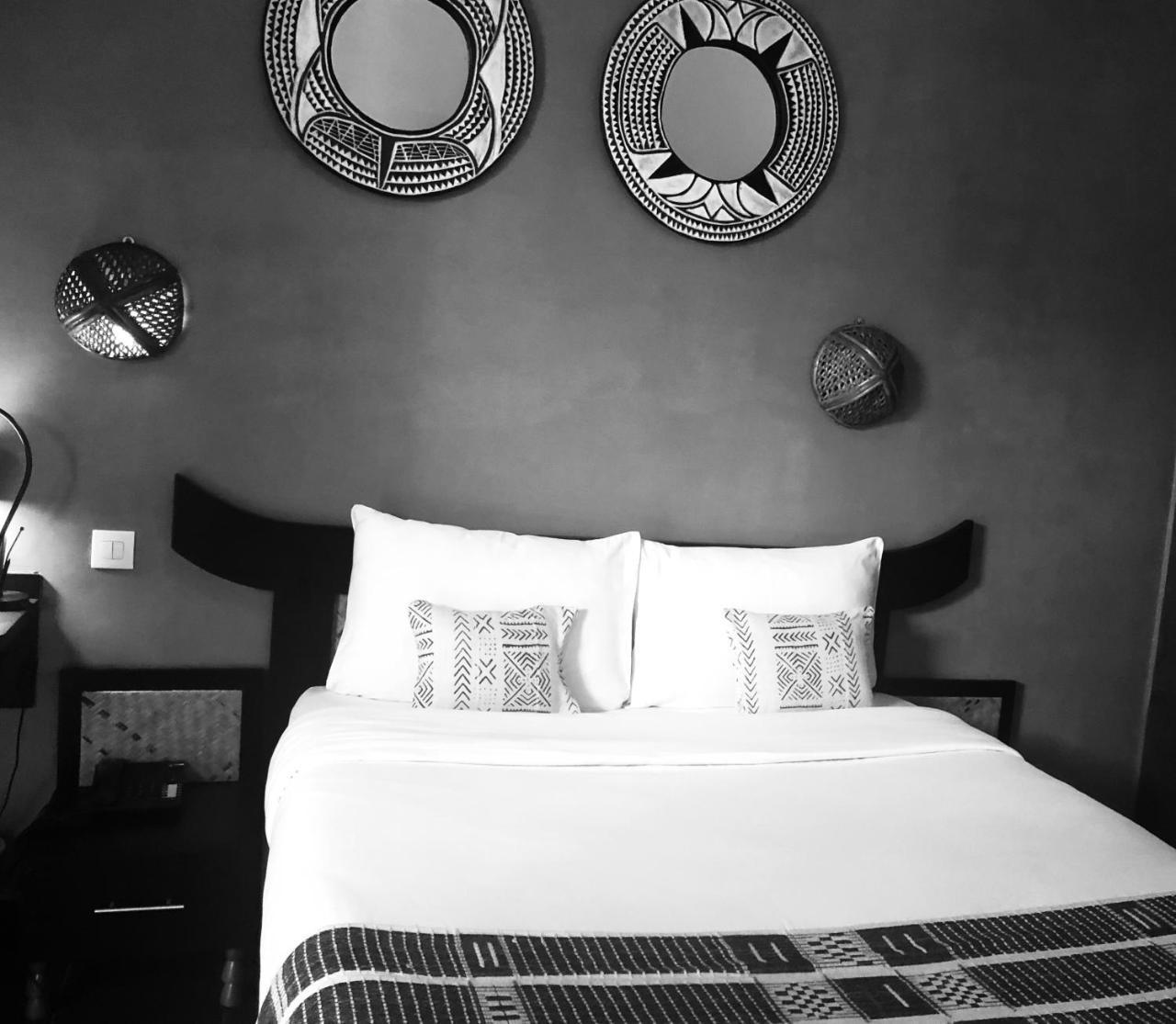 Detente Hotel Abidjan Ngoại thất bức ảnh
