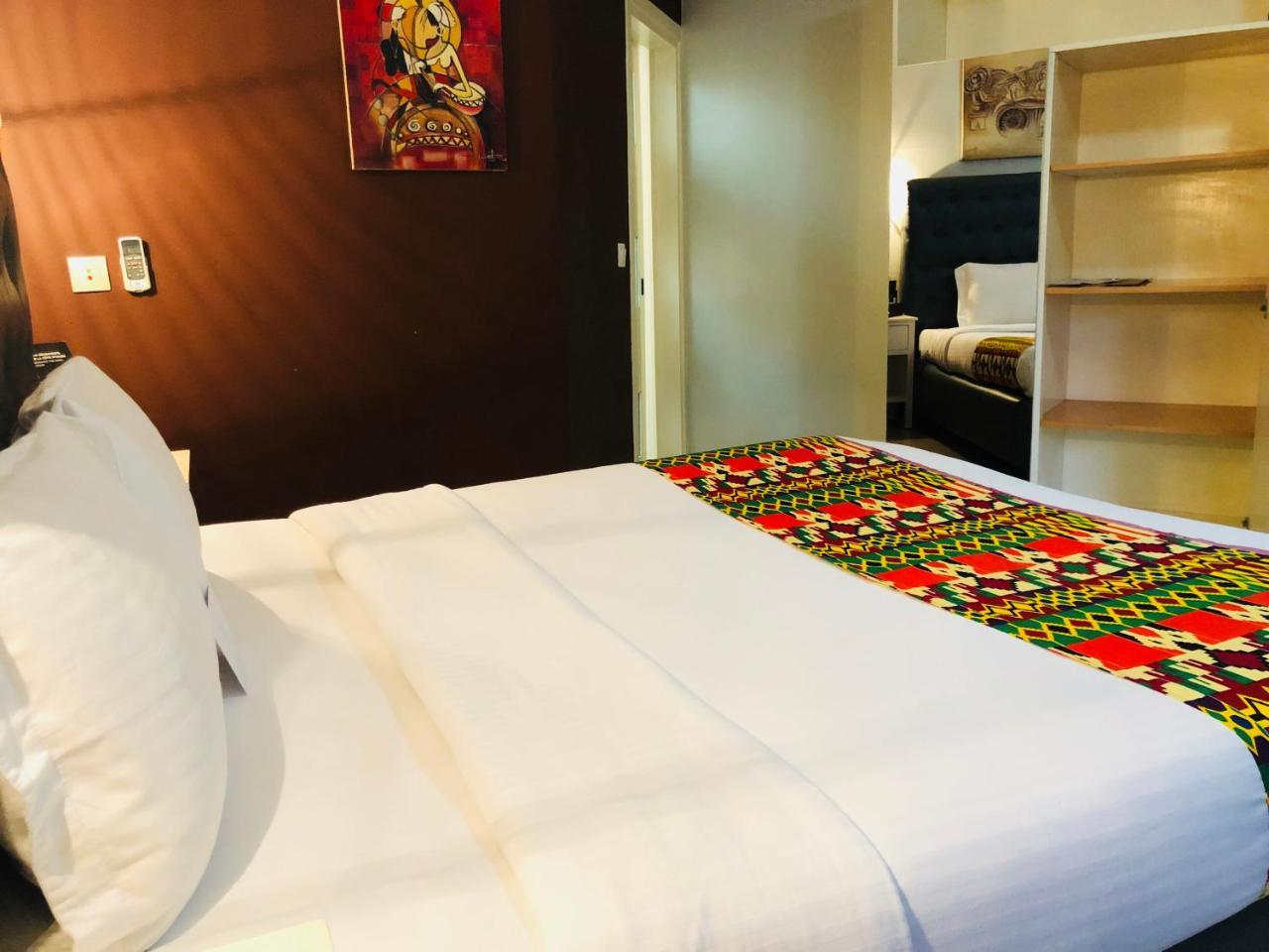 Detente Hotel Abidjan Ngoại thất bức ảnh