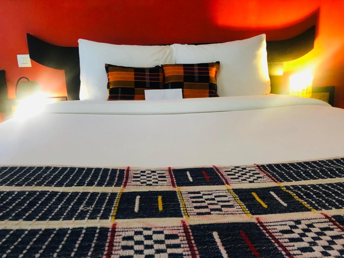 Detente Hotel Abidjan Ngoại thất bức ảnh